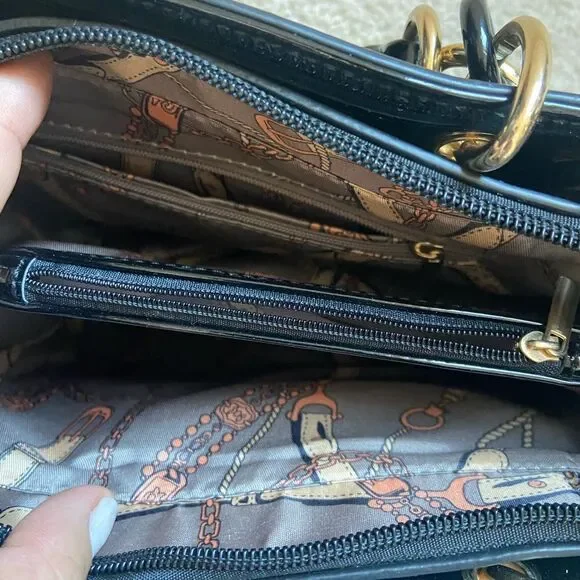 small black bag - Picture 4 of 5